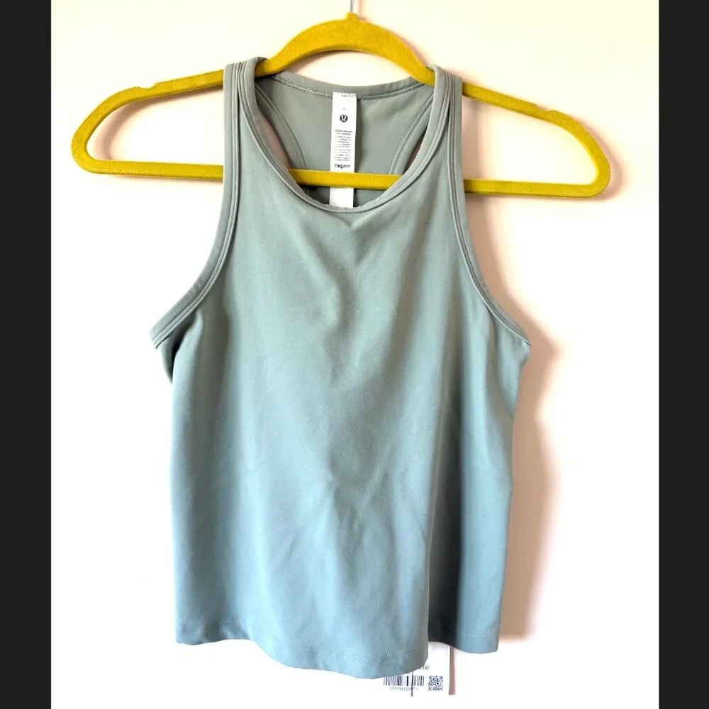 NWT Cropped Lululemon Align Tank // Mint Green // Sz 6 - Picture 1 of 3